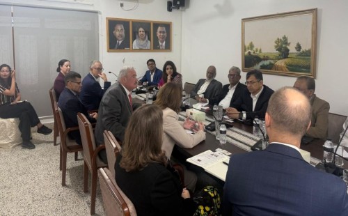 “বিএনপির সঙ্গে বৈঠক করেছে সফররত আইআরআই প্রতিনিধিদল: রাজনৈতিক পরিবেশ ও আলোচনা”