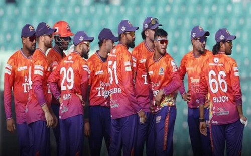 পেমেন্ট বিতর্ক, অনুশীলন ও ম্যাচ বর্জনের পর এবার হোটেল ছাড়ার অনুরোধ, নতুন বিতর্কে জড়ালো দুর্বার রাজশাহী