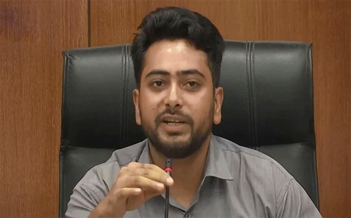 তিতুমীর কলেজকে বিশ্ববিদ্যালয়ে রূপান্তরের দাবিতে শিক্ষার্থীদের ধৈর্য ধরার আহ্বান