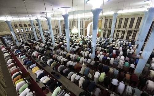 রমজান মাসে এক পদ্ধতিতে খতমে তারাবিহ পড়ার আহ্বান জানিয়েছে ইসলামিক ফাউন্ডেশন