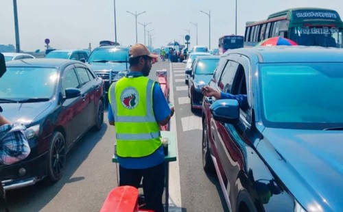 ঢাকায় এলিভেটেড এক্সপ্রেসওয়েতে ম্যানুয়াল টোল আদায় শুরু, যানজট বেড়েছে