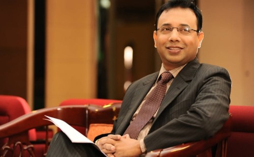 বিএনপির রাজনীতিতে বিভ্রান্তি, মুগ্ধতা আর বাস্তবতার সংঘর্ষ”—মন্তব্য বিশ্লেষক জিল্লুর রহমানের