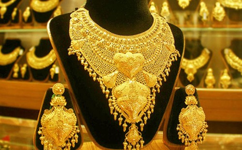 সোনার দাম কমলো, ২২ ক্যারেট ভরিপ্রতি ১,৭০,৫৫১ টাকা