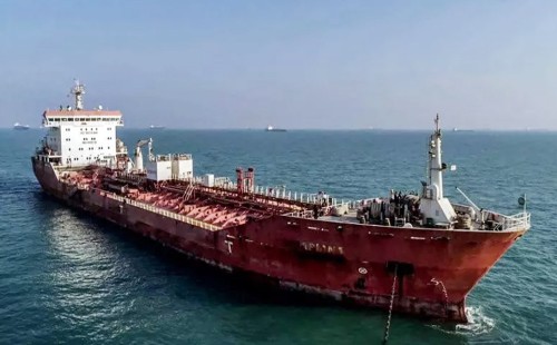 ইরান ওমান সাগরে ২০ লাখ লিটার জ্বালানি বহনকারী বিদেশি ট্যাংকার জব্দ করেছে