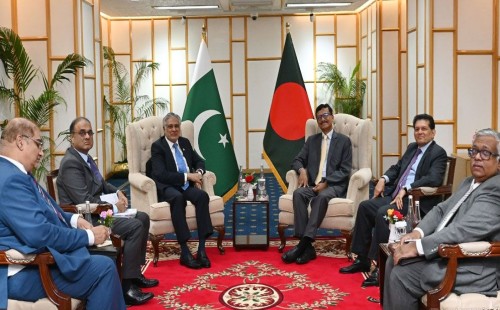 বাংলাদেশ–পাকিস্তান পররাষ্ট্রমন্ত্রী বৈঠক: চুক্তি ও পাঁচ সমঝোতা স্মারক স্বাক্ষর