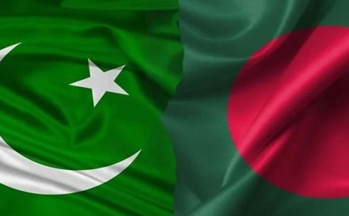 বাংলাদেশ–পাকিস্তান বাণিজ্যে নতুন উদ্যোগ: সরাসরি ফ্লাইট ও শিপিং সেবা চালুর প্রস্তাব