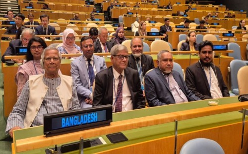 ইউএনজিএতে প্রধান উপদেষ্টার সঙ্গে তিন দলের পাঁচ নেতা; ঐক্য–বার্তা দিলেন তাসনিম জারা