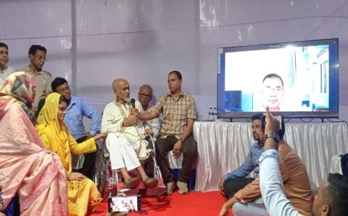 “তারেক রহমানের ভার্চুয়াল সাক্ষাৎ: পিরোজপুরের প্রবীণ নেতা মোতালেব আকনের ইচ্ছাপূরণ”