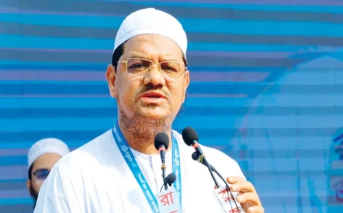 যাত্রাবাড়ীতে চরমোনাই পীরের হুঙ্কার: ‘ক্ষমতালোভীদের রঙিন স্বপ্ন সফল হবে না, ধোঁকাবাজদের বর্জন করুন’