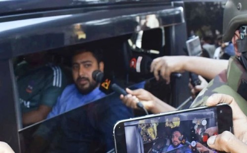 আইকনিক জার্সিতে সংসদে হাসনাত; নাহিদ ও আখতারসহ এনসিপি নেতাদের শপথ