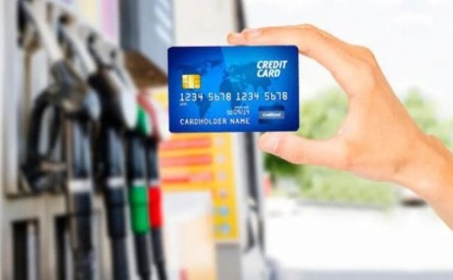 ফুয়েল কার্ড আনছে সরকার: পাম্পে তেলের সংকট ও দীর্ঘ লাইন দূর করার নতুন পরিকল্পনা।