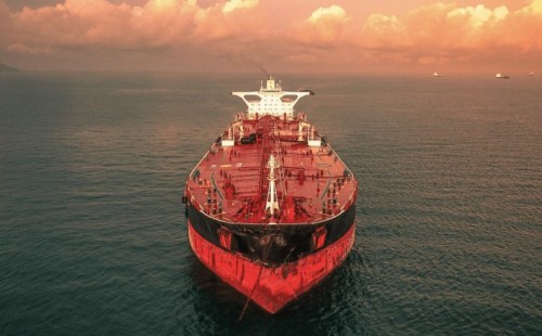 জ্বালানি নিরাপত্তায় রেকর্ড: চট্টগ্রাম বন্দরে ডিজেল ও গ্যাসের ৪ জাহাজ।