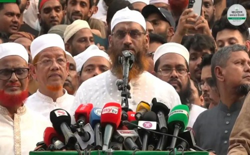 ৭০ শতাংশ জনগণের বিরুদ্ধে গিয়ে ক্ষমতায় টেকা যাবে না: মামুনুল হকের হুঁশিয়ারি।