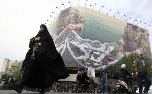 ২৭০ বিলিয়ন ডলার ক্ষতিপূরণ ও জব্দ সম্পদ ফেরত চায় ইরান: ইসলামাবাদ আলোচনার আপডেট