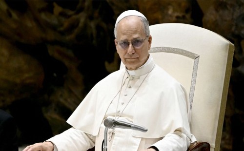 পোপ লিও চতুর্দশের শান্তি আহ্বান: ট্রাম্পের সাথে বাকবিতণ্ডার পর নতুন বার্তা