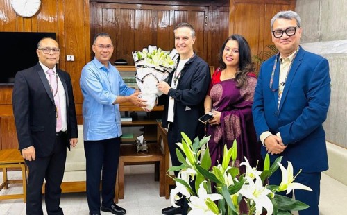 প্রধানমন্ত্রীর সঙ্গে বাটা গ্লোবাল সিইও-র সাক্ষাৎ: আসছে নতুন বিনিয়োগ