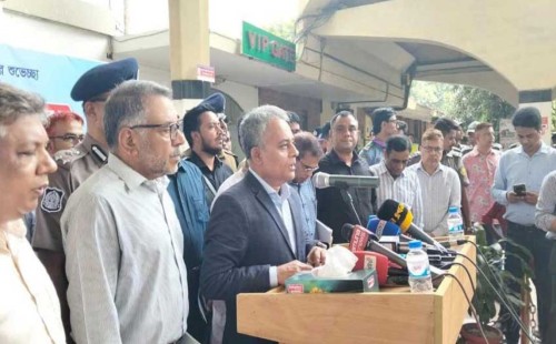 রেললাইনে খড় শুকানোর কারণে ট্রেন বিলম্বে ঈদযাত্রা, বড় বিপর্যয়ের শঙ্কা নেই: রেলমন্ত্রী