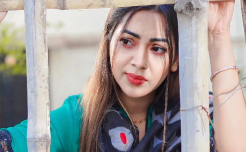 সম্পর্ক ভাঙন ও আত্মসম্মান নিয়ে অভিনেত্রী সাদিয়া জাহান প্রভার আবেগঘন বার্তা
