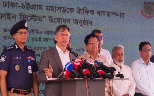 ঢাকা-চট্টগ্রামসহ দেশের কোনো মহাসড়কে থ্রি-হুইলার চলতে দেওয়া হবে না: স্বরাষ্ট্রমন্ত্রী