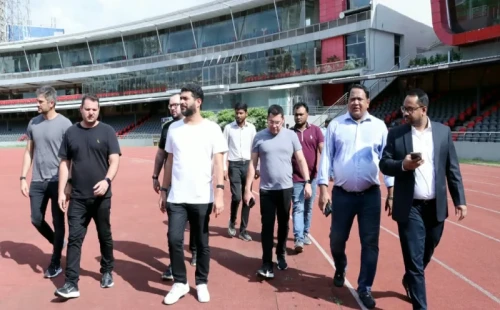 ঢাকার স্টেডিয়াম ও দর্শকদের উন্মাদনায় মুগ্ধ ব্রাজিল দল
