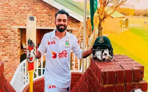 ক্রিজ আঁকড়ে তৌহিদ হৃদয়ের মহাকাব্যিক ইনিংস: প্রথম শ্রেণির ক্রিকেটে হাঁকালেন ক্যারিয়ারের প্রথম ট্রিপল সেঞ্চুরি