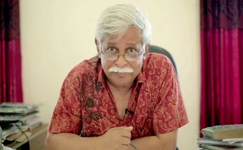 ঢাবিতে শিক্ষার্থীদের ওপর হামলা: মাকসুদ কামাল-জাফর ইকবালসহ ৯ জনের বিরুদ্ধে অভিযোগ