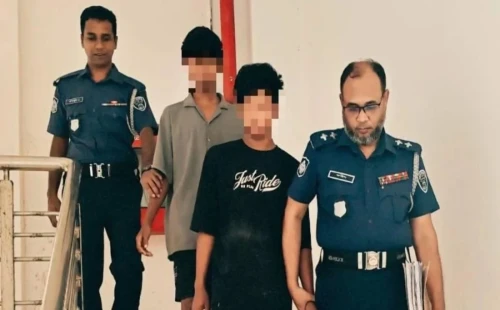 মাদকসেবী অপবাদ দিয়ে ‘মব’ বানিয়ে রিকশাচালককে পিটিয়ে হত্যা, আদালতে ২ কিশোরের স্বীকারোক্তি