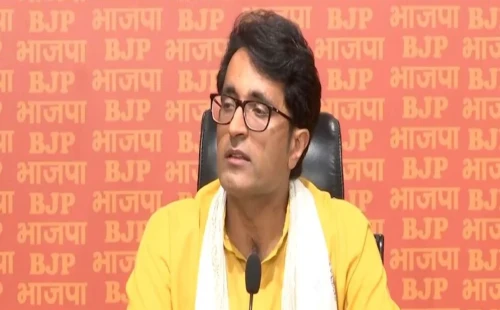 ভারতে ‘বাংলাদেশের মতো নৈরাজ্য’ সৃষ্টির চেষ্টা, রাহুল গান্ধীকে নিশানা বিজেপির