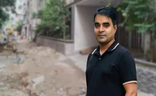 জোর করে নালার সংস্কারকাজ করিয়ে প্রতি বাড়ি থেকে ২০-৫০ হাজার টাকা নেন নয়নের অনুসারীরা