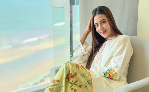 কক্সবাজারে মিমের অবকাশ, নজর কাড়ল ছবি