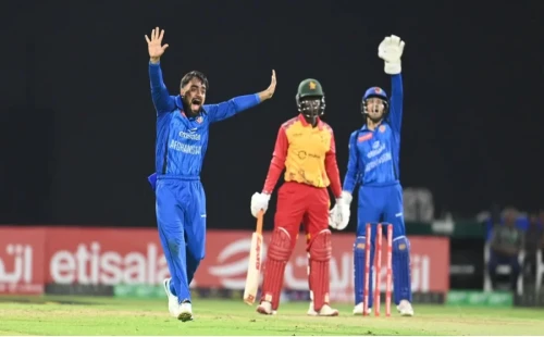 টি-টোয়েন্টিতে নতুন ইতিহাস লিখলেন রশিদ খান