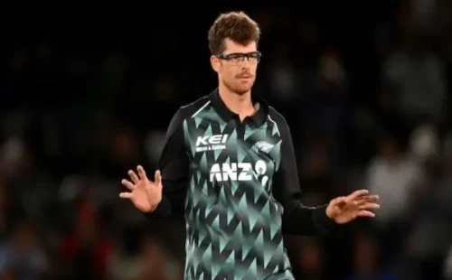 ভারতের বিপক্ষে জয়ের ম্যাচে স্যান্টনারের রেকর্ড